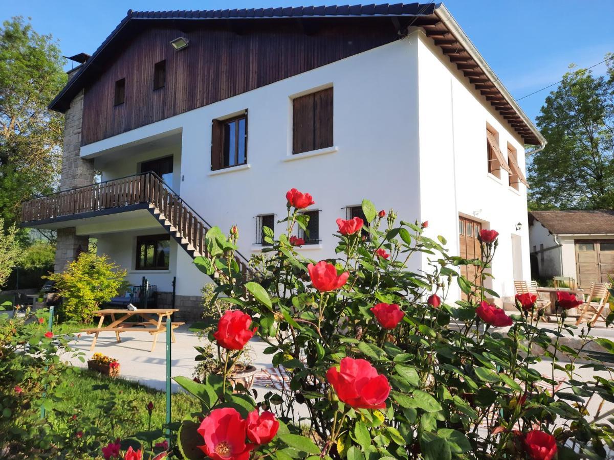 Le Jardin De Moulis, Saint Girons, Ariege, Pyrenees, Bed & Breakfast エクステリア 写真