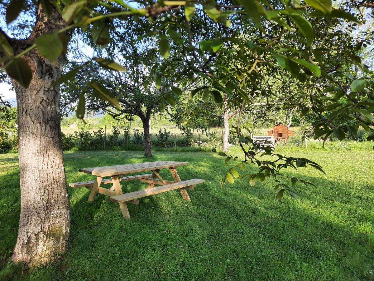 Le Jardin De Moulis, Saint Girons, Ariege, Pyrenees, Bed & Breakfast エクステリア 写真
