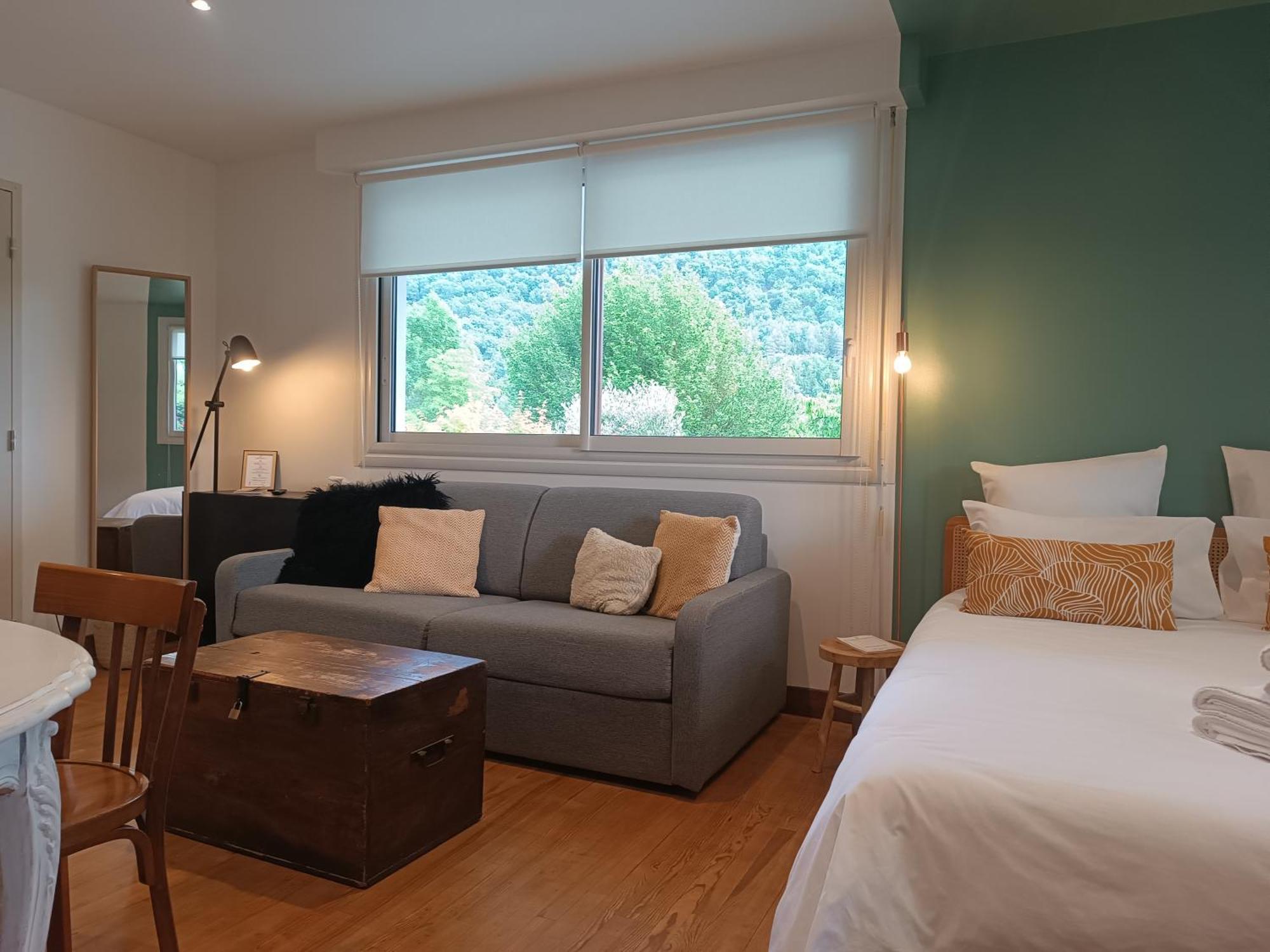 Le Jardin De Moulis, Saint Girons, Ariege, Pyrenees, Bed & Breakfast エクステリア 写真