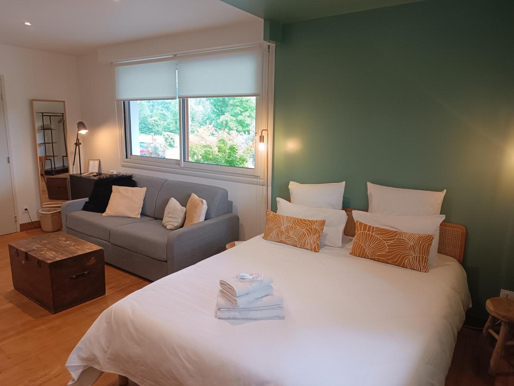 Le Jardin De Moulis, Saint Girons, Ariege, Pyrenees, Bed & Breakfast エクステリア 写真