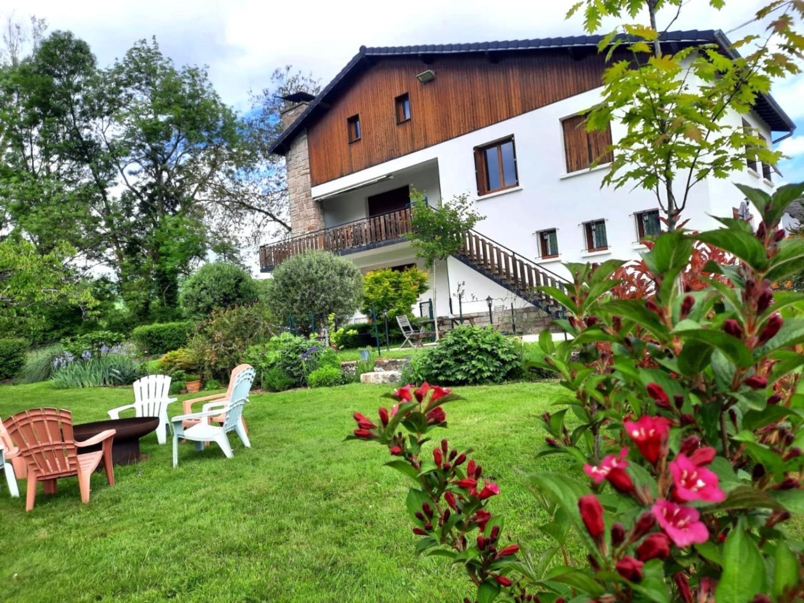 Le Jardin De Moulis, Saint Girons, Ariege, Pyrenees, Bed & Breakfast エクステリア 写真